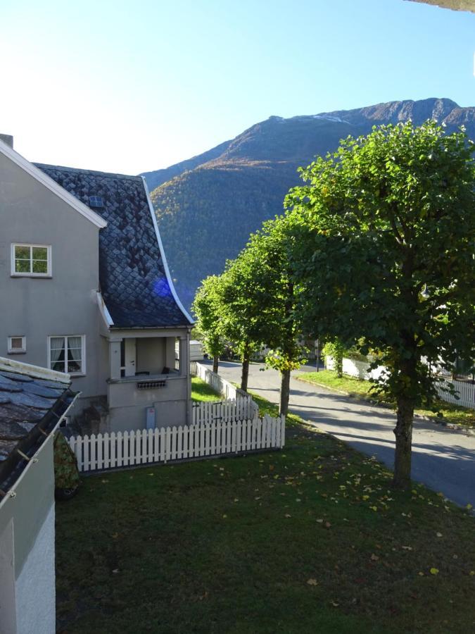 Villa Fjordshelter- Cozy Townhouse Tyssedal Exterior foto